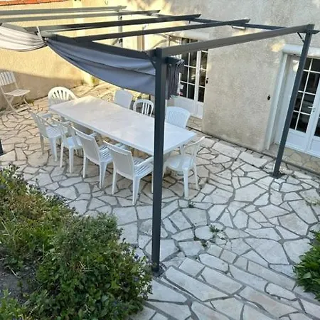 Maison De Bourg * Mortagne-sur-Gironde